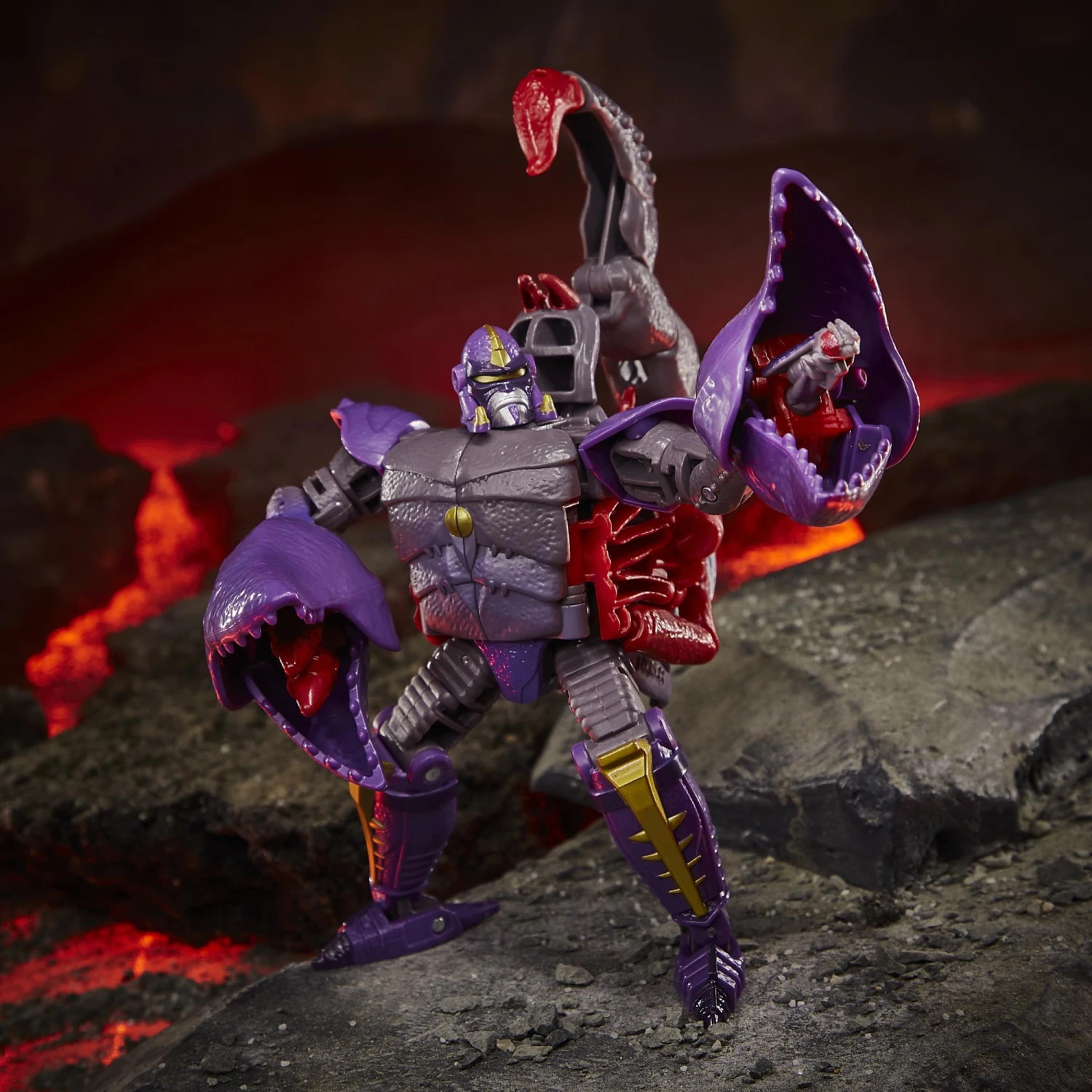 Hasbro Transformers War For Cybertron: Deluxe Action Figure - Scorponok 4 Hasbro Transformers War For Cybertron: Deluxe Action Figure - Scorponok - Image 4