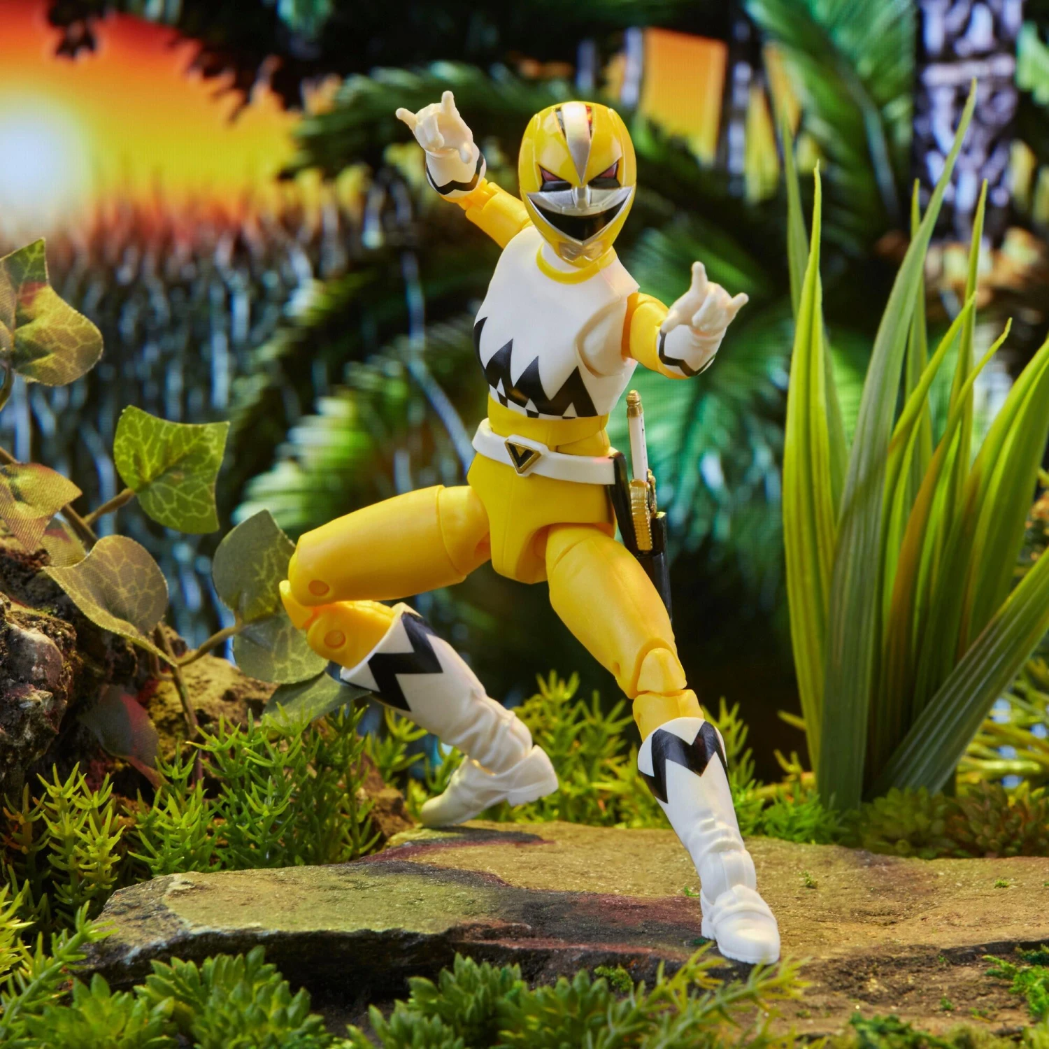 Hasbro Power Rangers Lightning Collection Exclusive Action Figure - Lost Galaxy Yellow Ranger 6 Hasbro Power Rangers Lightning Collection Exclusive Action Figure - Lost Galaxy Yellow Ranger - Image 6