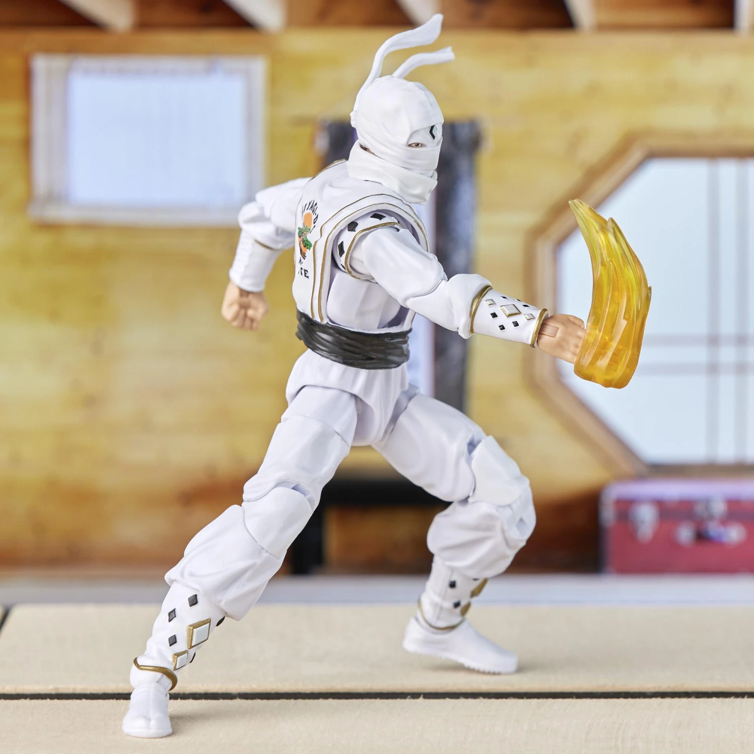 Hasbro Power Rangers Lightning Collection X Cobra Kai Exclusive Action Figure - Mighty Morphin Daniel LaRusso 6 Hasbro Power Rangers Lightning Collection X Cobra Kai Exclusive Action Figure - Mighty Morphin Daniel LaRusso - Image 6